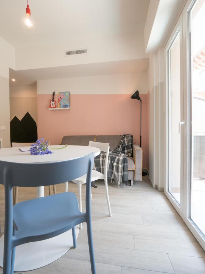Babyaccommodation Family Experience III Pietra Ligure Bagian luar foto