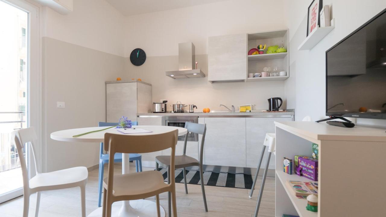 Babyaccommodation Family Experience III Pietra Ligure Bagian luar foto